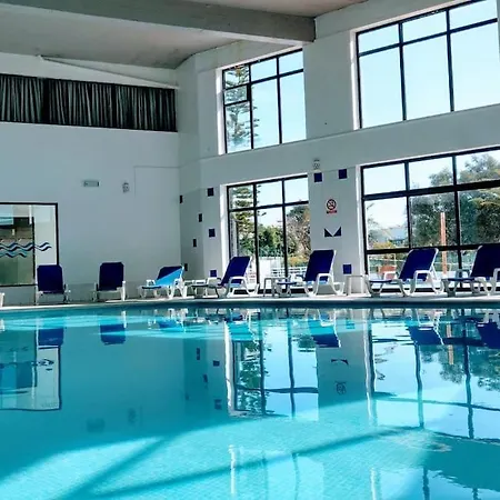 Spot Com Piscinas Exteriores E Interior! דירה