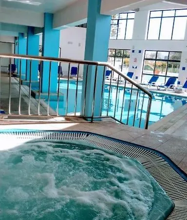 Spot Com Piscinas Exteriores E Interior! אלבופיירה