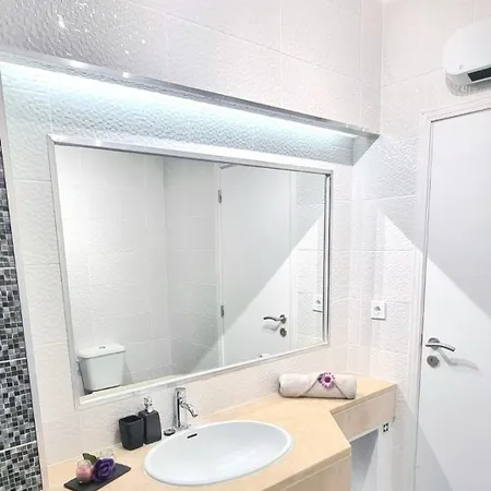 דירה Spot Com Piscinas Exteriores E Interior!