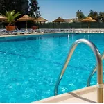 Spot Com Piscinas Exteriores E Interior! Lägenhet