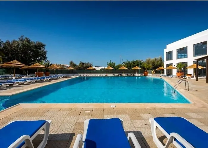 Spot Com Piscinas Exteriores E Interior! * Αλμπουφέιρα