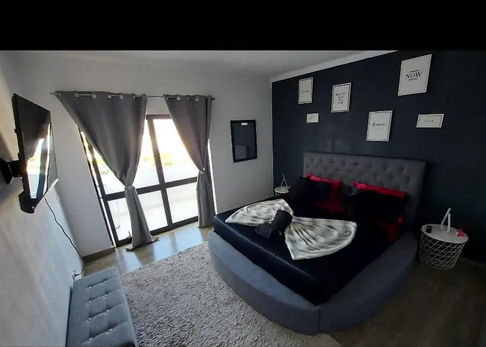 Spot Com Piscinas Exteriores E Interior! Διαμέρισμα