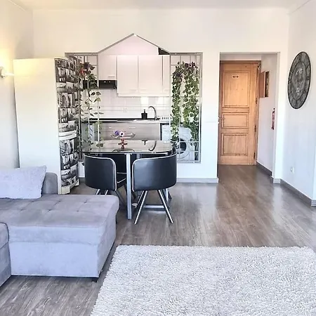 Spot Com Piscinas Exteriores E Interior!