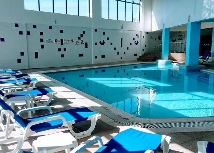 Spot Com Piscinas Exteriores E Interior! * البوفيرا