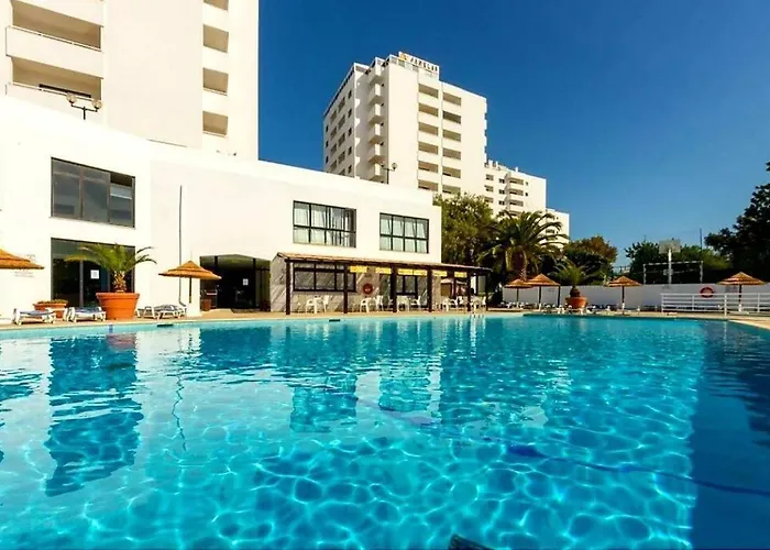 Spot Com Piscinas Exteriores E Interior! Apartment Albufeira