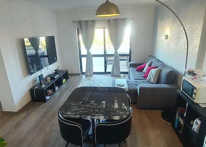 Spot Com Piscinas Exteriores E Interior! * البوفيرا