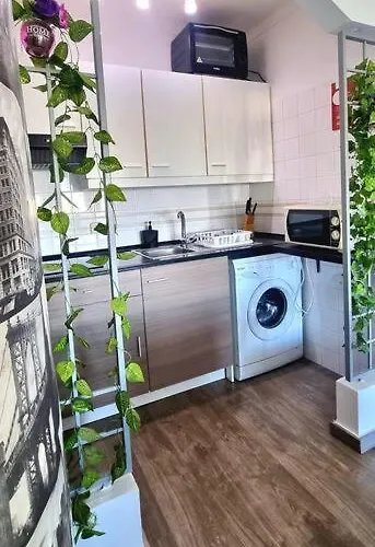 Spot Com Piscinas Exteriores E Interior! Albufeira