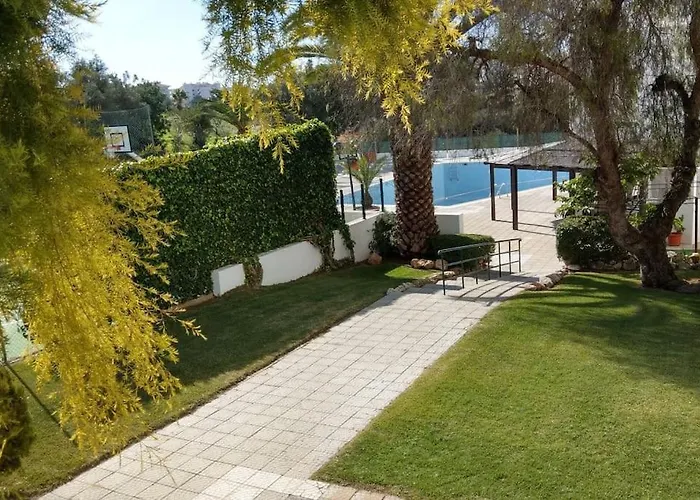 Spot Com Piscinas Exteriores E Interior! Apartman *